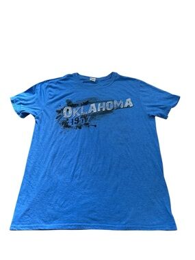 🆕Gildan Blue Oklahoma Graphic Tee